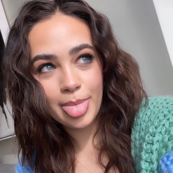 mary_mouser